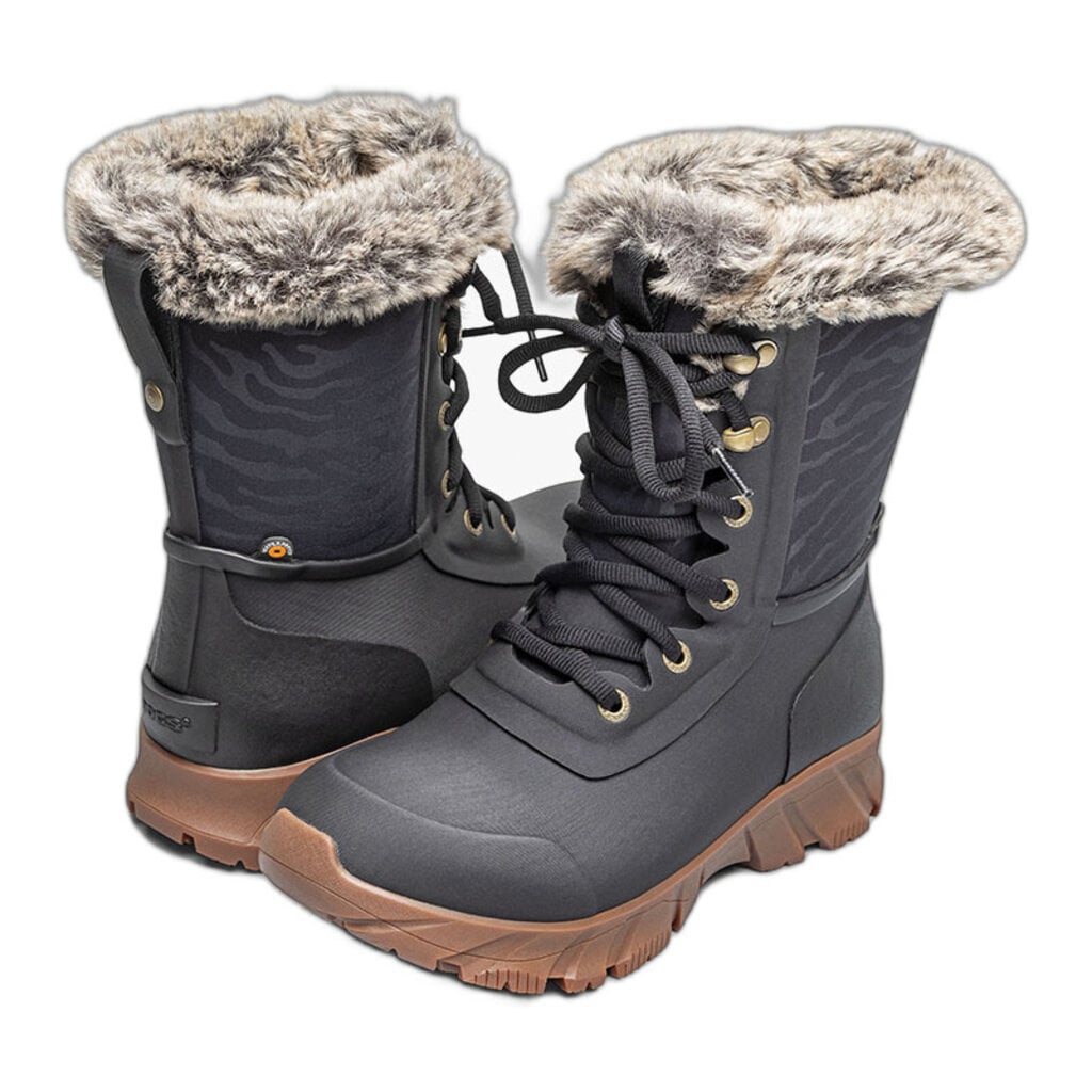 BOGS WOMEN'S ARCATA II-TIGER BLACK | BEND SHOE CO