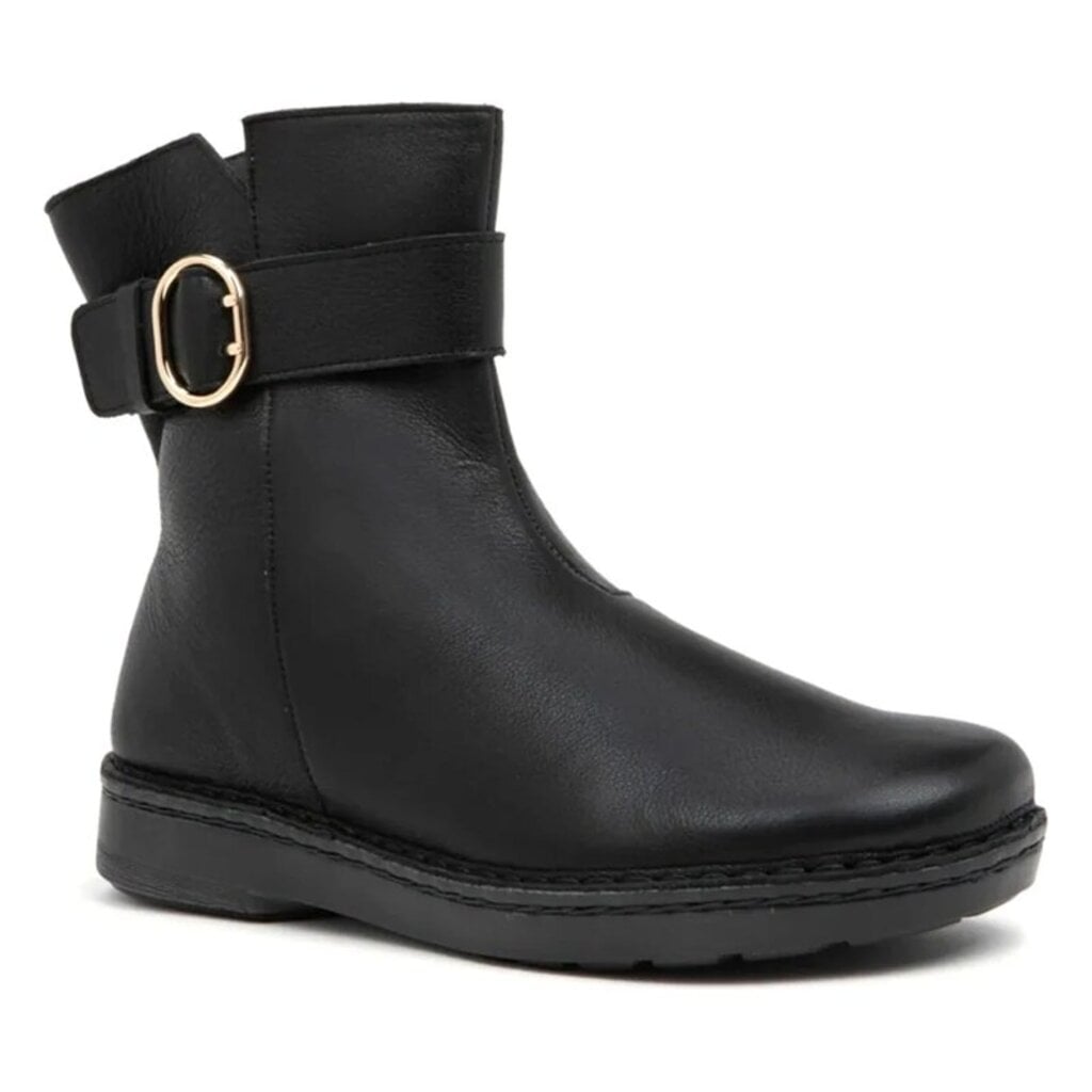NAOT WOMEN'S CAPRI LEATHER-BLACK | BEND SHOE CO