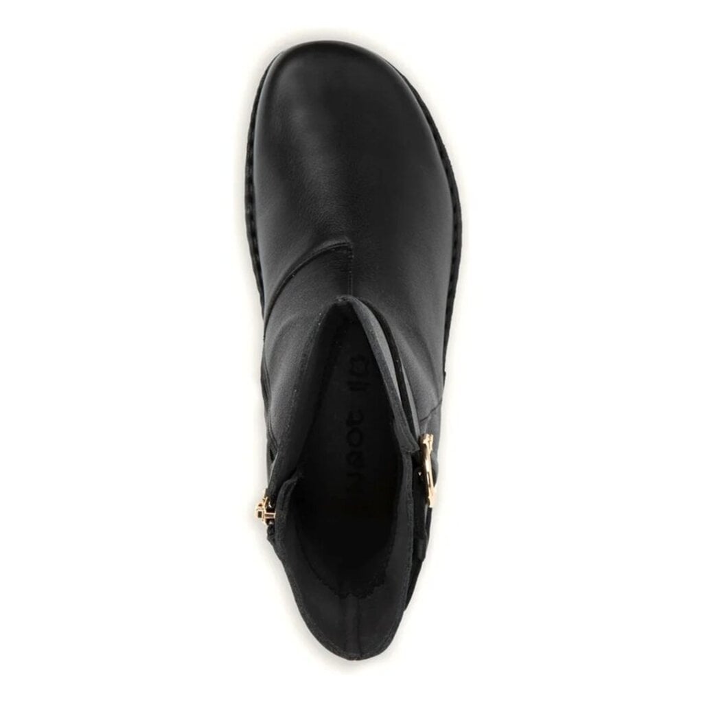 NAOT WOMEN'S CAPRI LEATHER-BLACK | BEND SHOE CO