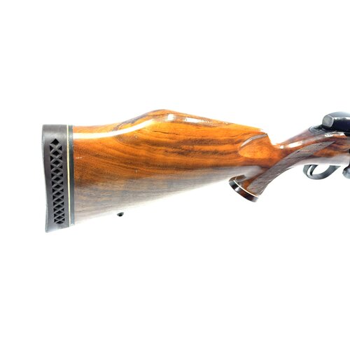 Weatherby MK V Deluxe, 300 Wby Mag, Bolt Action Rifle, Excellent 98%  Condition
