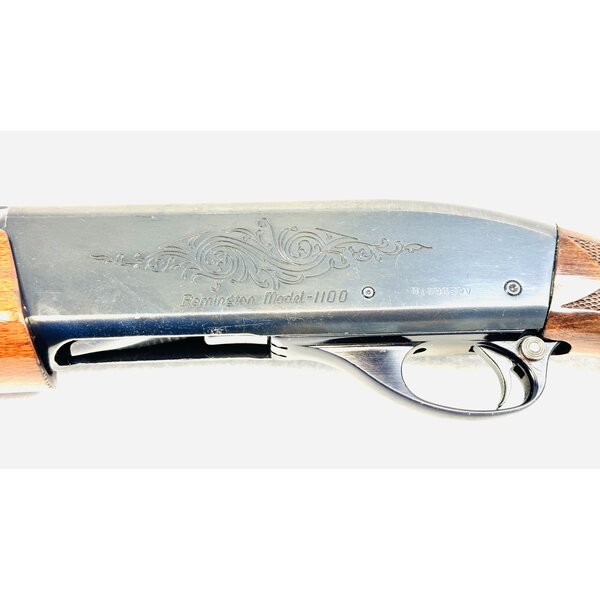 Remington Model 1100 12ga, 2 3/4", 30" mod bbl, 2nd 28" bbl, Semi-Auto, Very Good Condition