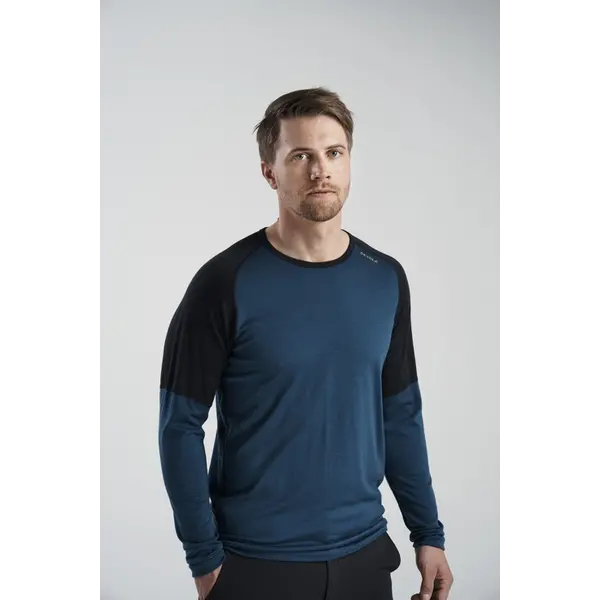 Devold of Norway Devold Men's Jakta 200 Merino Long Sleeve Shirt
