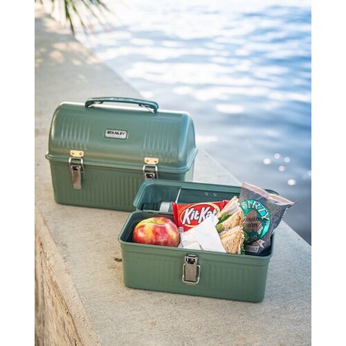 Stanley Legendary Classic Lunch Box 5.5qt / 5.2L Hammertone Green Stanley Legendary Classic Lunch Box 5.5qt / 5.2L Hammertone Green