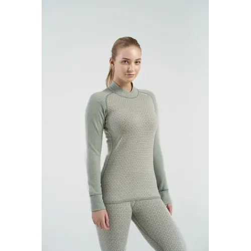 Devold of Norway Women's Kvitegga Merino 230 Cross Neck - Reversible! Devold of Norway Women's Kvitegga Merino 230 Cross Neck - Reversible!