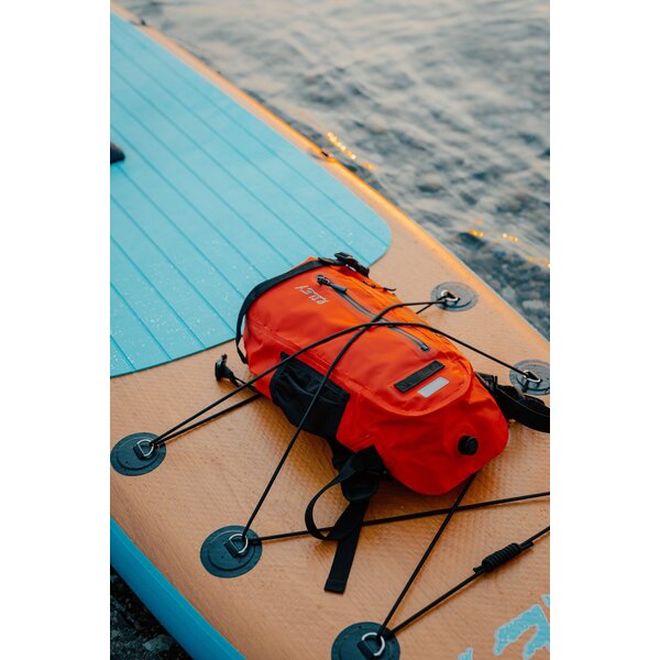 Riley Outdoors Wanderer 13-liter Dry Hydration Pack