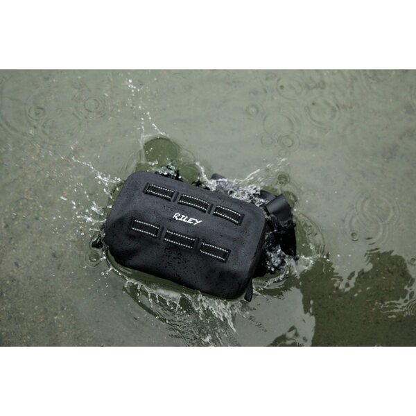 Riley Outdoors Dry Hip Pack