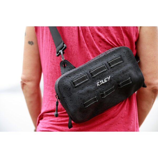 Riley Outdoors Dry Hip Pack