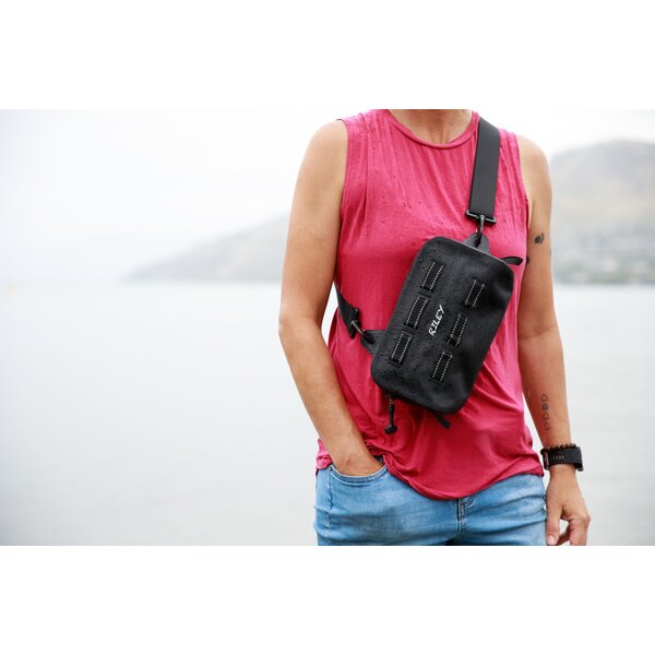 Riley Outdoors Dry Hip Pack