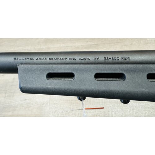 Remington Model 700 Varminter HB .22-250, Custom Brass Bolt Knob, Unfired Like-New Condition