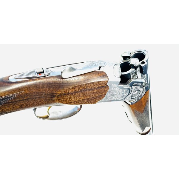 Beretta 686 Silver Pigeon I 20 Gauge O/U 26.5", 5 Chokes, Excellent Condition