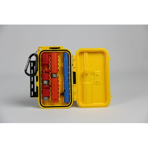 TruFlare Pen Launcher Kit 3 Flares 2 Bangers Waterproof Crushproof Case Belt Clip Carabiner At Ready Holder TruFlare Pen Launcher Kit 3 Flares 2 Bangers Waterproof Crushproof Case Belt Clip Carabiner At Ready Holder