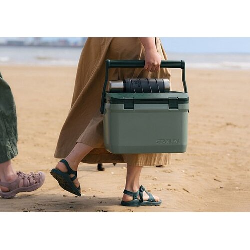 High-Performance Coolers & Ice Retention Gear