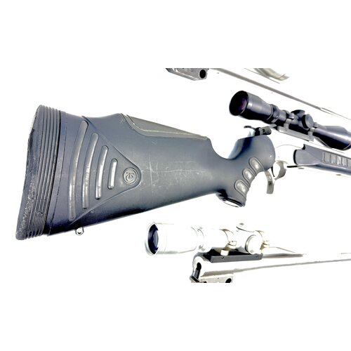 Thompson Center Pro Hunter Encore Package w/ 3 Leupold-Scoped Stainless Barrels (.243/.204/300WM) Package, Excellent Condition Thompson Center Pro Hunter Encore Package w/ 3 Leupold-Scoped Stainless Barrels (.243/.204/300WM) Package, Excellent Condition