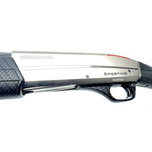 Winchester SX3 Semi-Auto 12ga, Ported 30" bbl, Hi-Viz Bead Sight, Adj. Stock, 5 Chokes, Hard Case Excellent Condition
