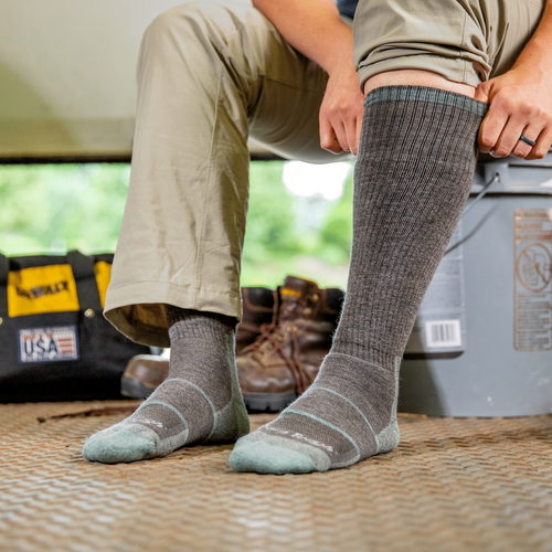 Darn Tough Women's Work Over the Calf / Midweight with full cushion 2201 Darn Tough Women's Work Over the Calf / Midweight with full cushion 2201