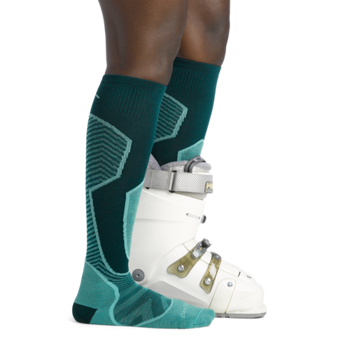 Darn Tough Women's Snow OTC / Lightweight with Cushion 8038 Darn Tough Women's Snow OTC / Lightweight with Cushion 8038