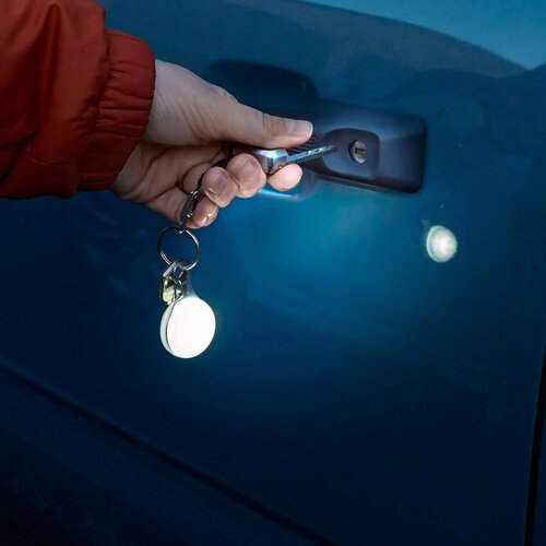 Nite Ize SpotLit Carabiner Rechargeable Light - White Nite Ize SpotLit Carabiner Rechargeable Light - White