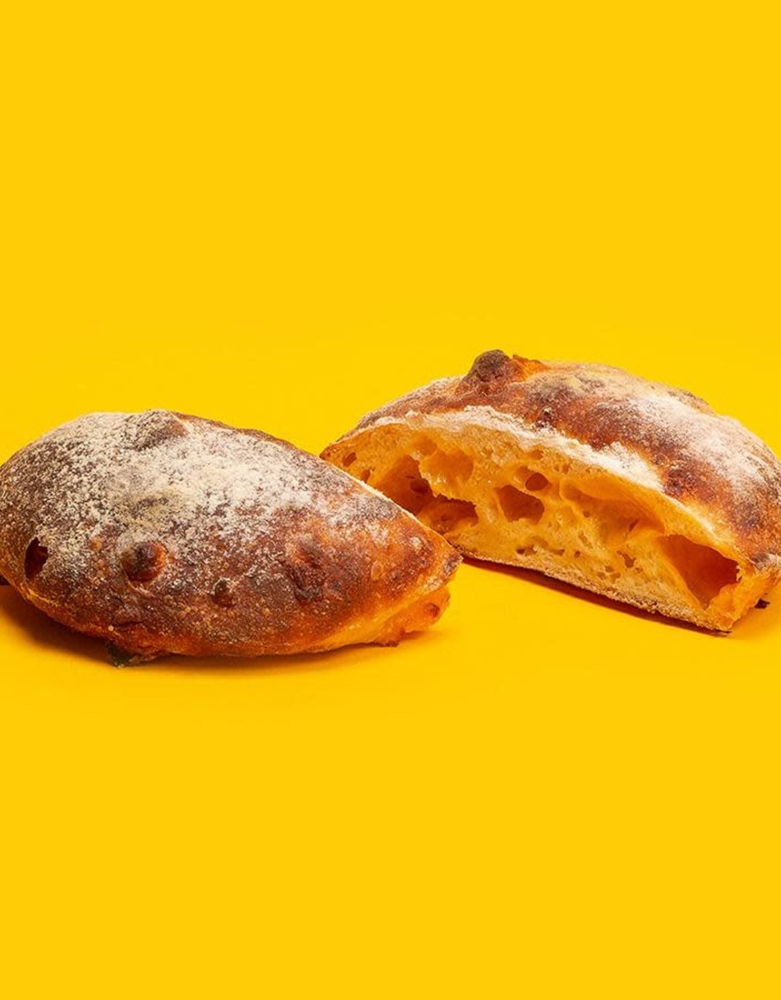 Guillaume boulangerie Mini Fesse aux Patate et Cheddar (6)