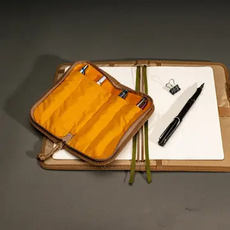 Quattro Pen Case Lochby Olive