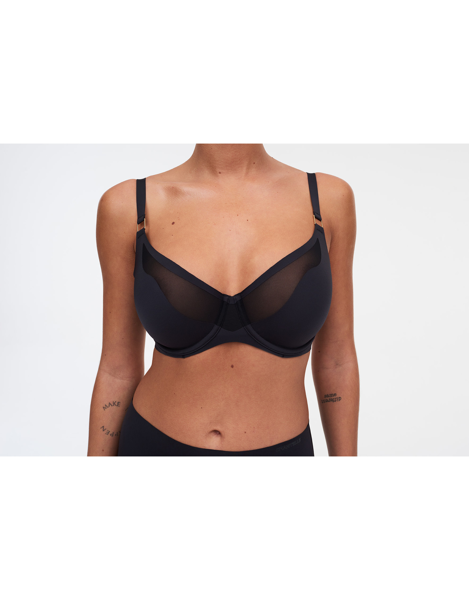 Chantelle Pure Light Seamless Molded Bra