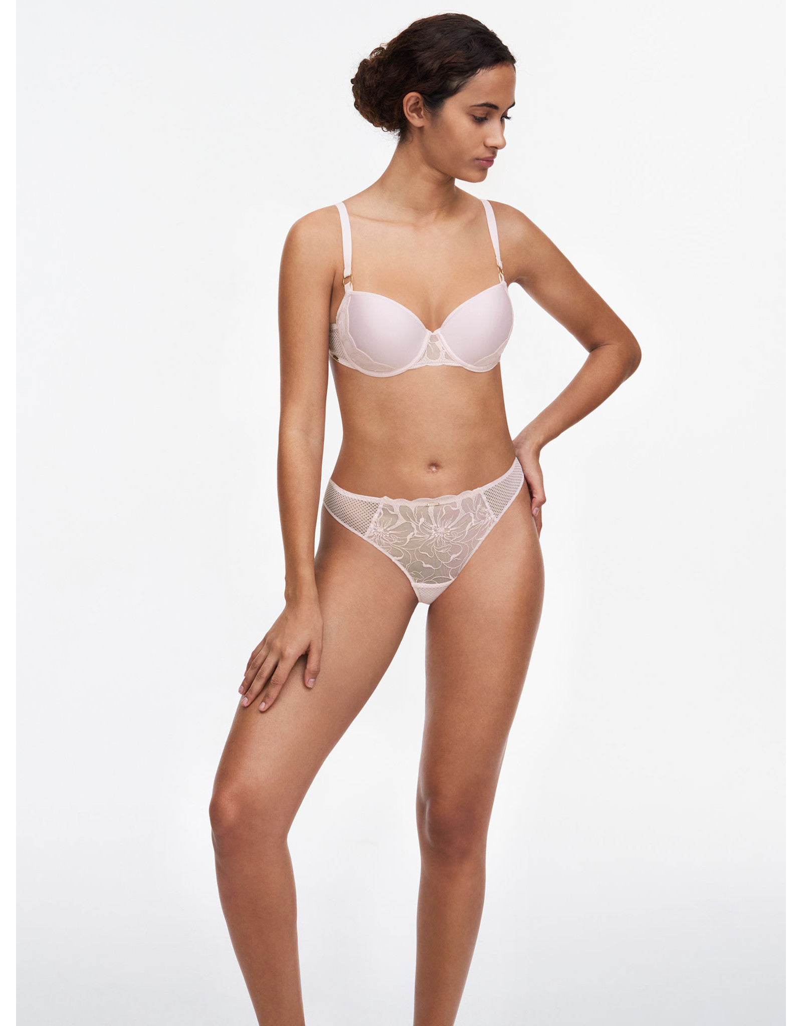 Chantelle Fleurs Demi Memory Foam T-Shirt Bra