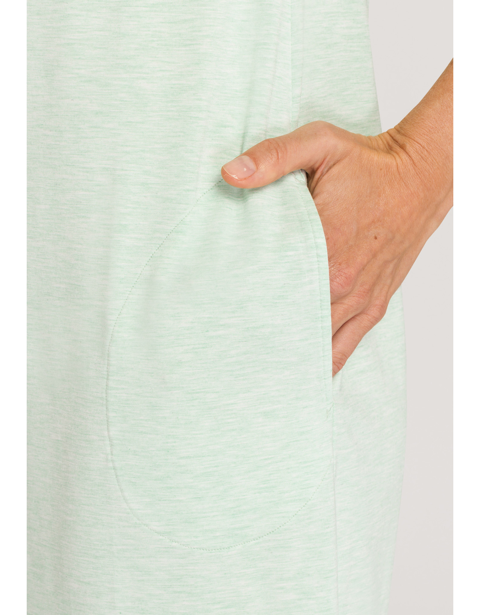 Hanro Natural Elegance Short Cap Sleeve Nightgown