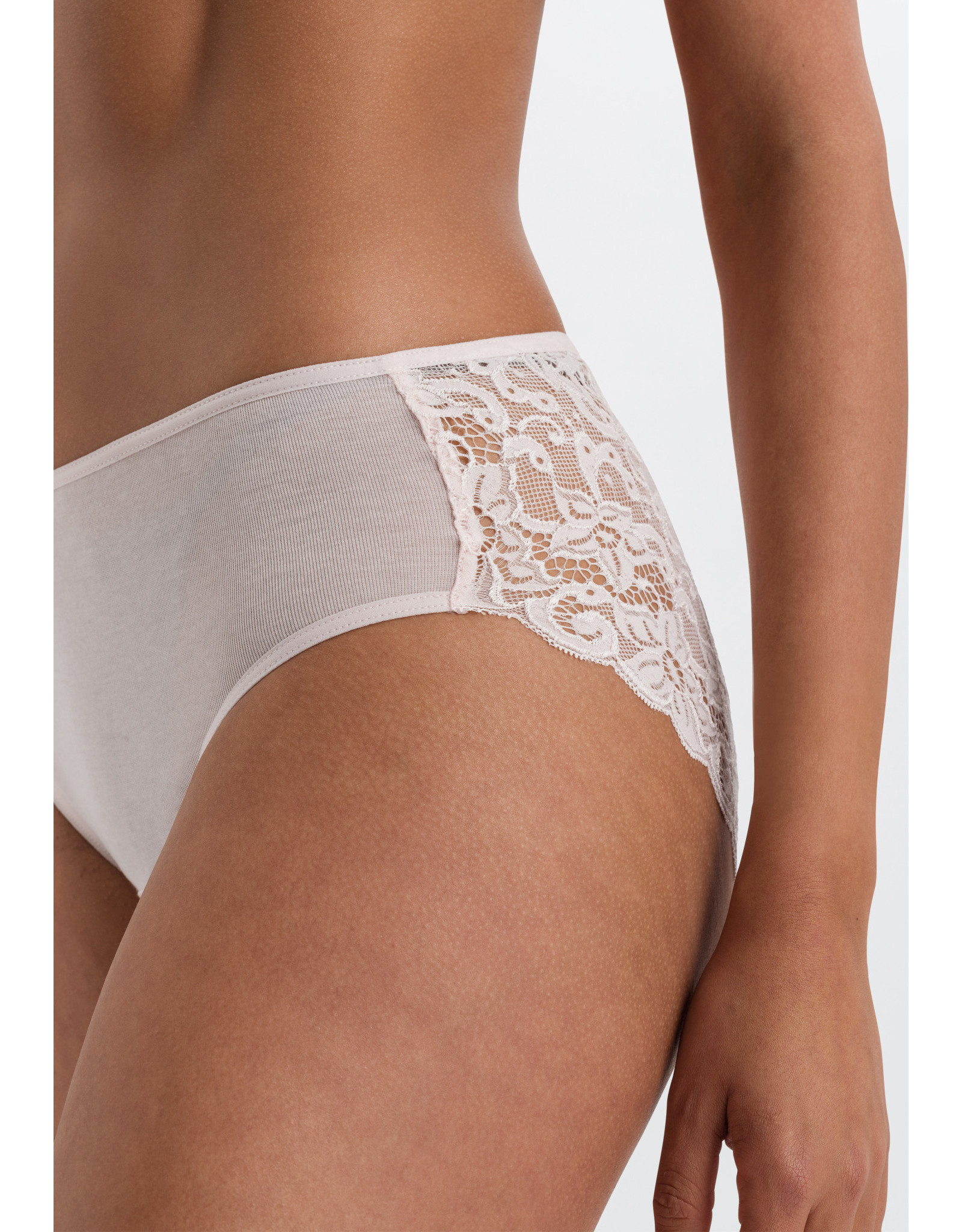 Hanro Moments Lace-Back Cotton Hi-Cut Brief & Reviews