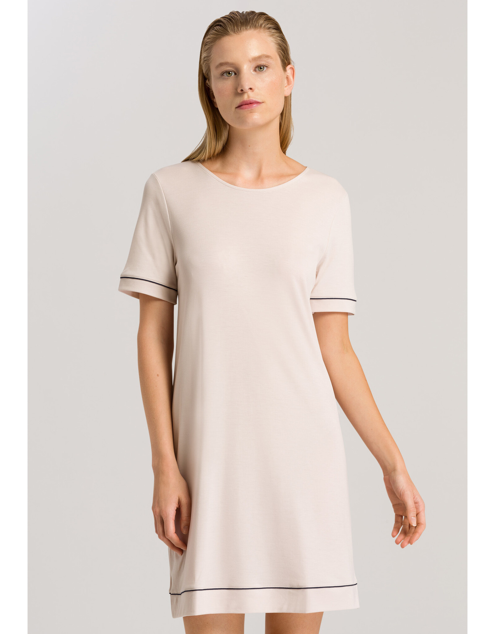 Hanro Natural Comfort Short Cap Sleeve Nightgown