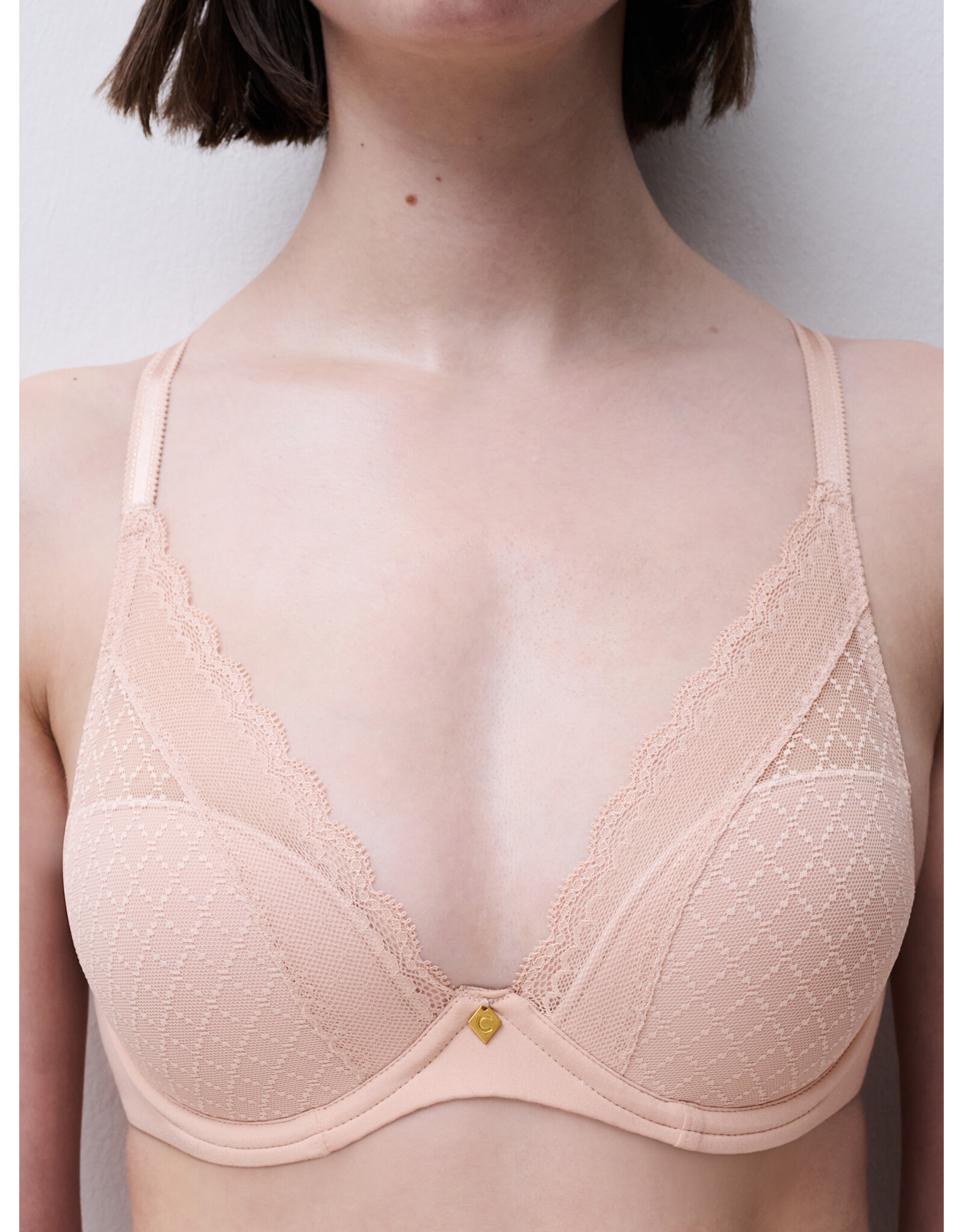 Chantelle Norah Chic Plunge T shirt Bra