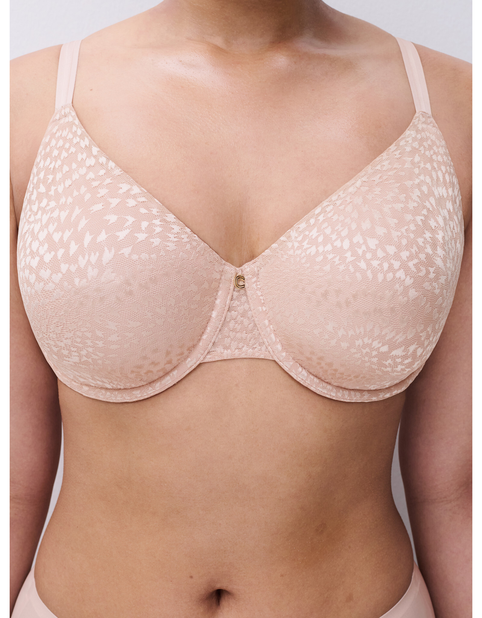 Chantelle Magique Seamless Moulded Minimizer Full Cup Bra