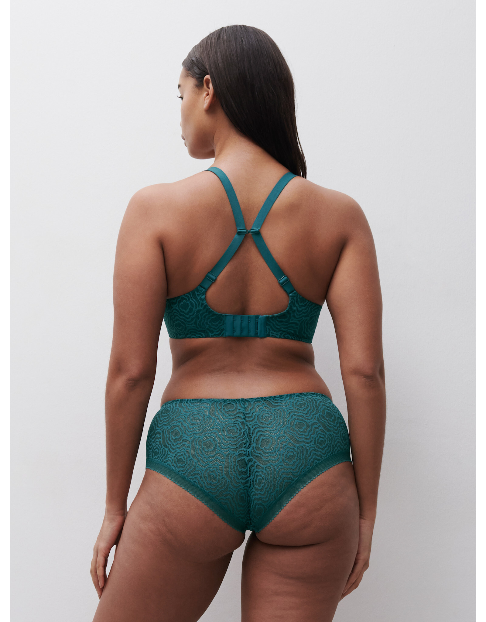 Chantelle C Jolie 3/4 Memory Foam T-Shirt Bra