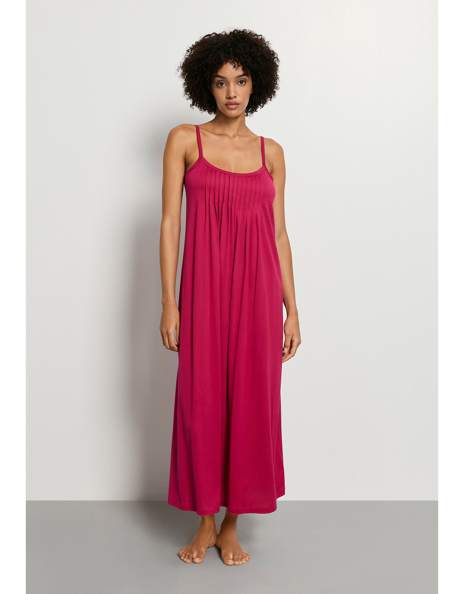 Hanro Juliet Long Spaghetti Strap Gown