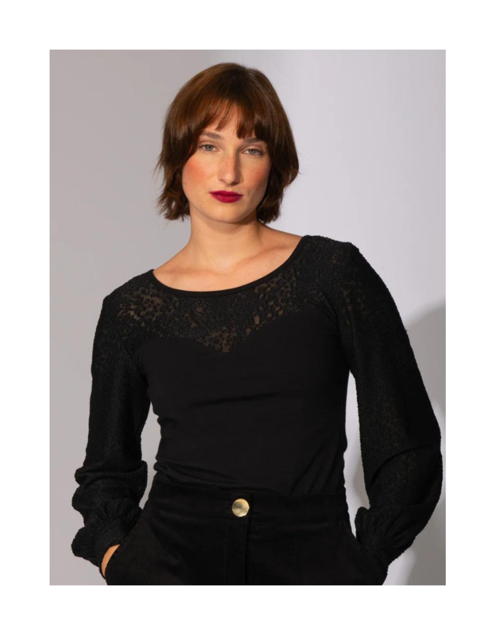 Eve Lavoie Top réversible dentelle Spike the senses AH2425 Eve Lavoie noir