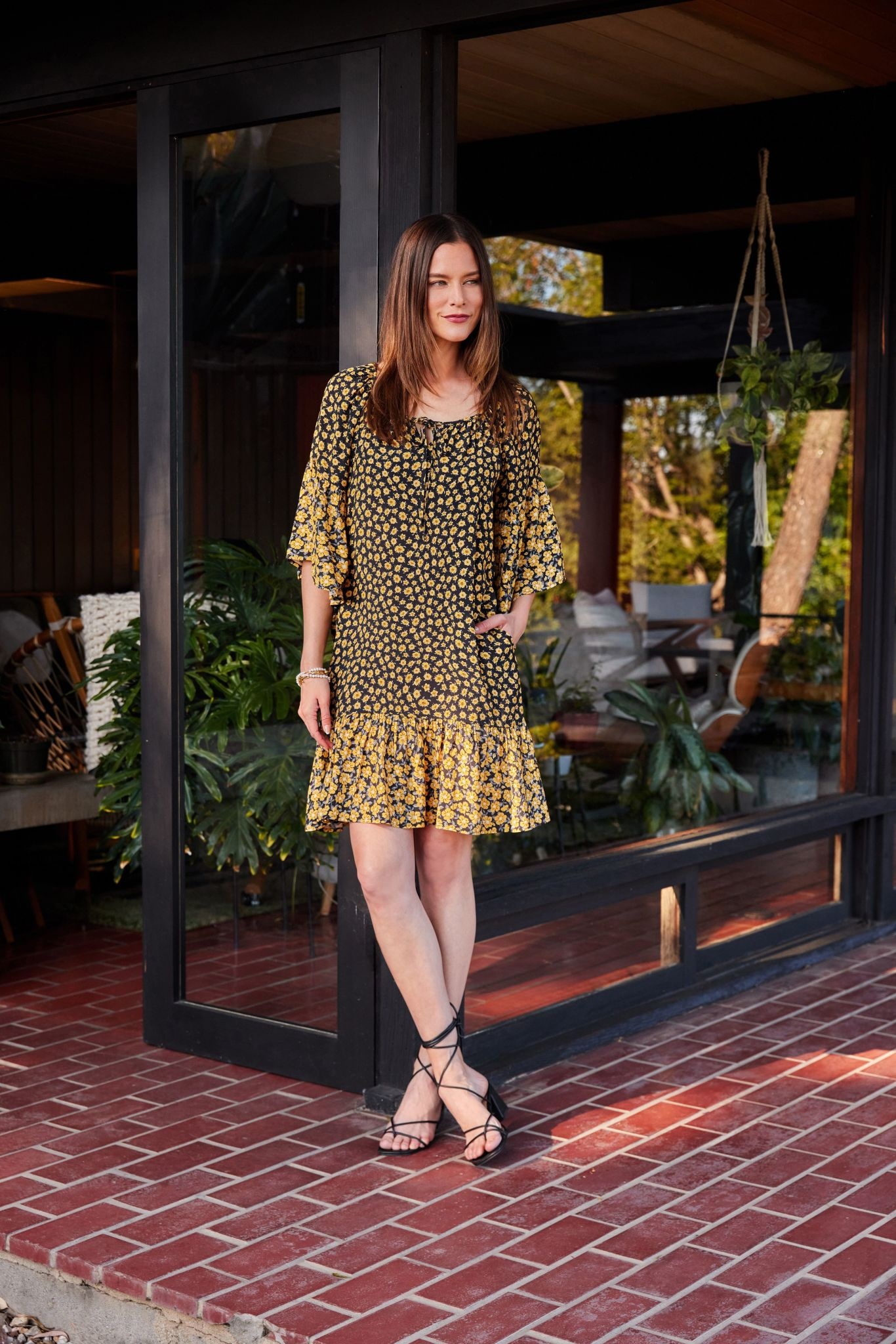 Karen kane ruffle sleeve dress hotsell