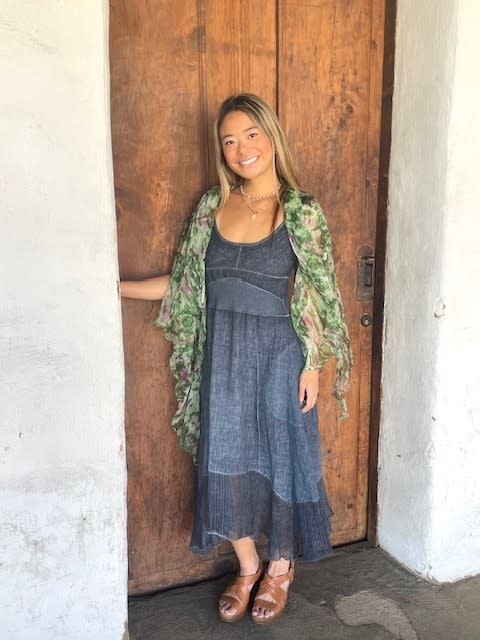 Inizio Linen Magic Lyric Dress - Lovebird Boutique Inizio Linen Magic Lyric Dress - Lovebird Boutique