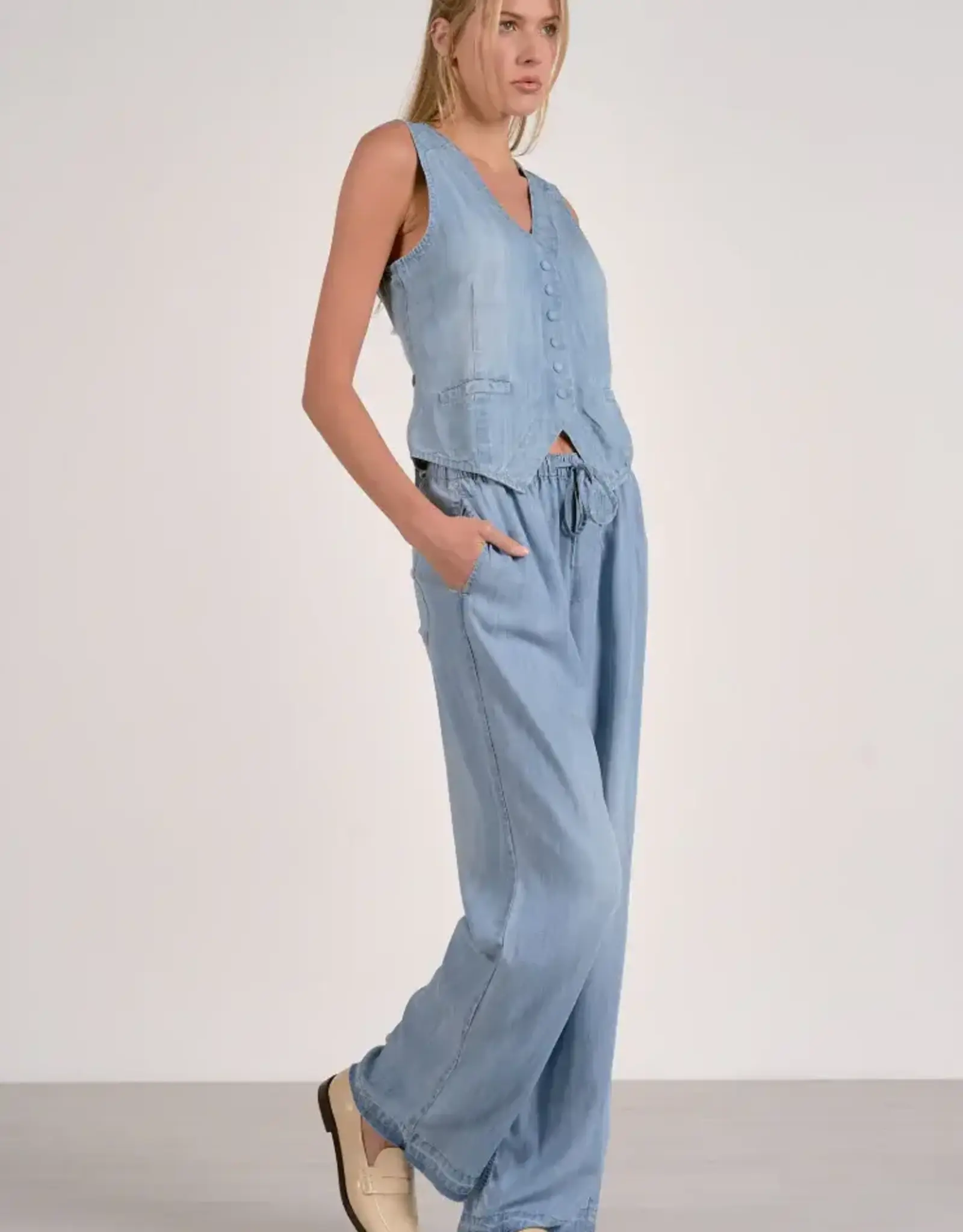 Elan Chambray Button Vest