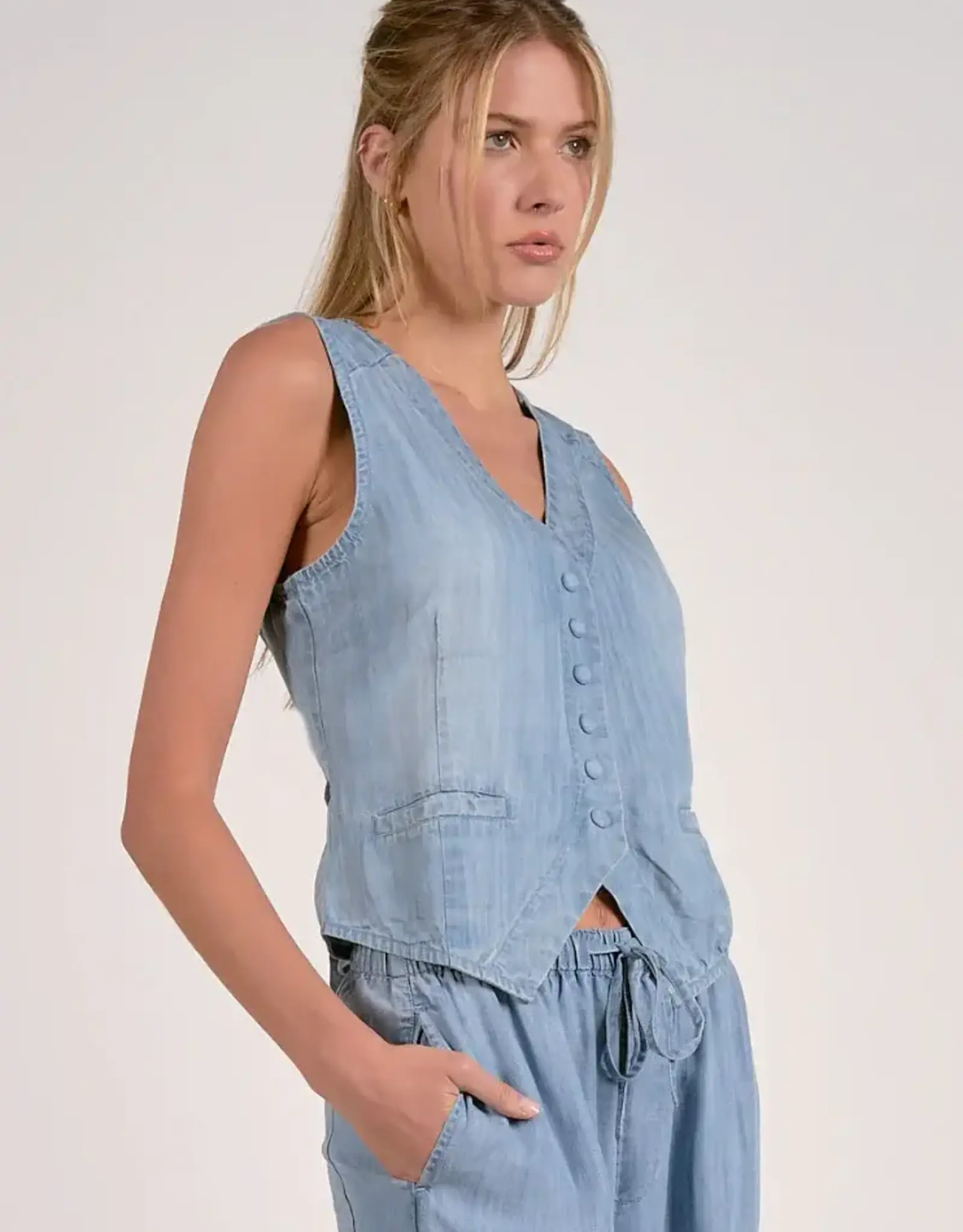 Elan Chambray Button Vest