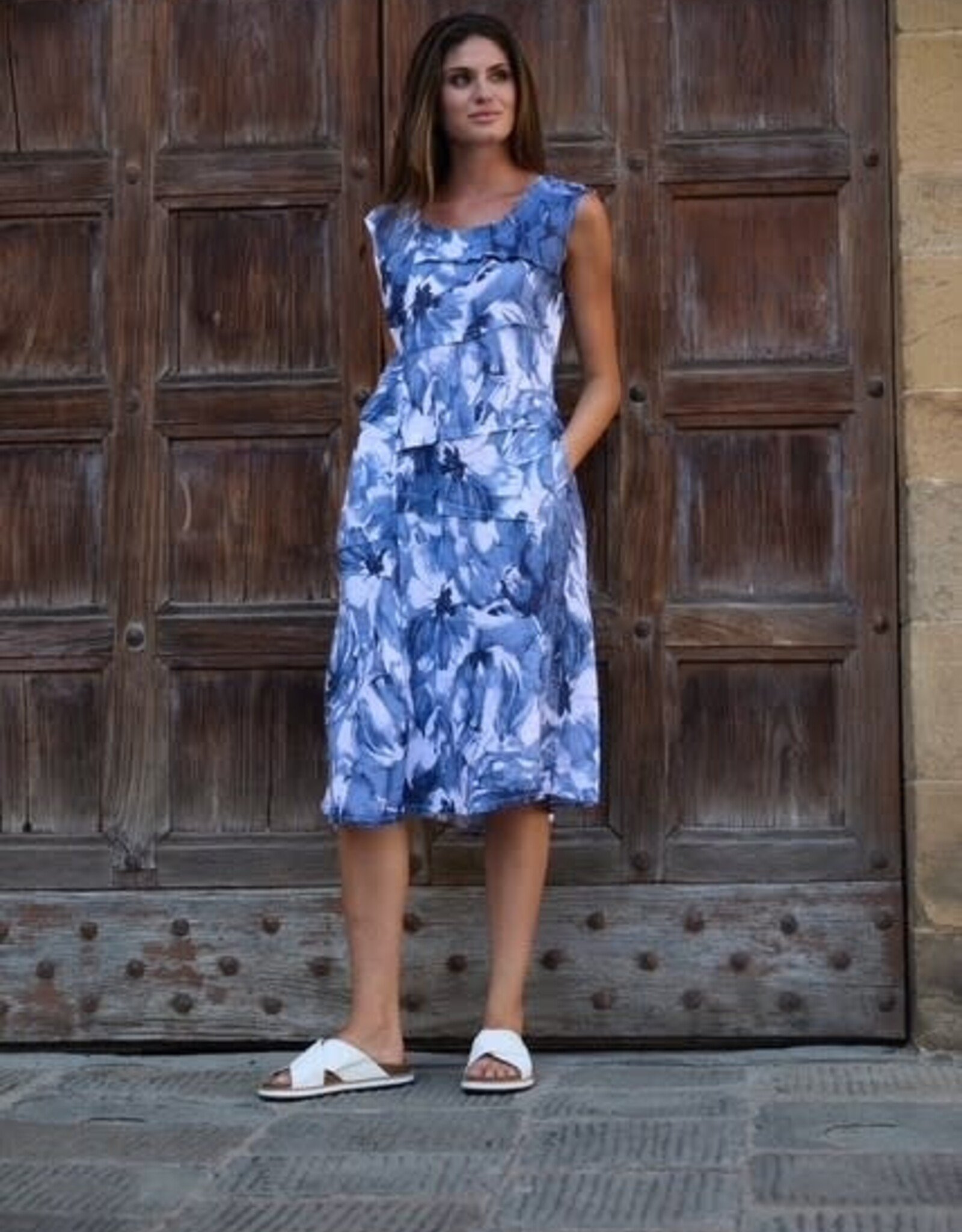 Inizio  Emma Pleated Linen Dress Blue