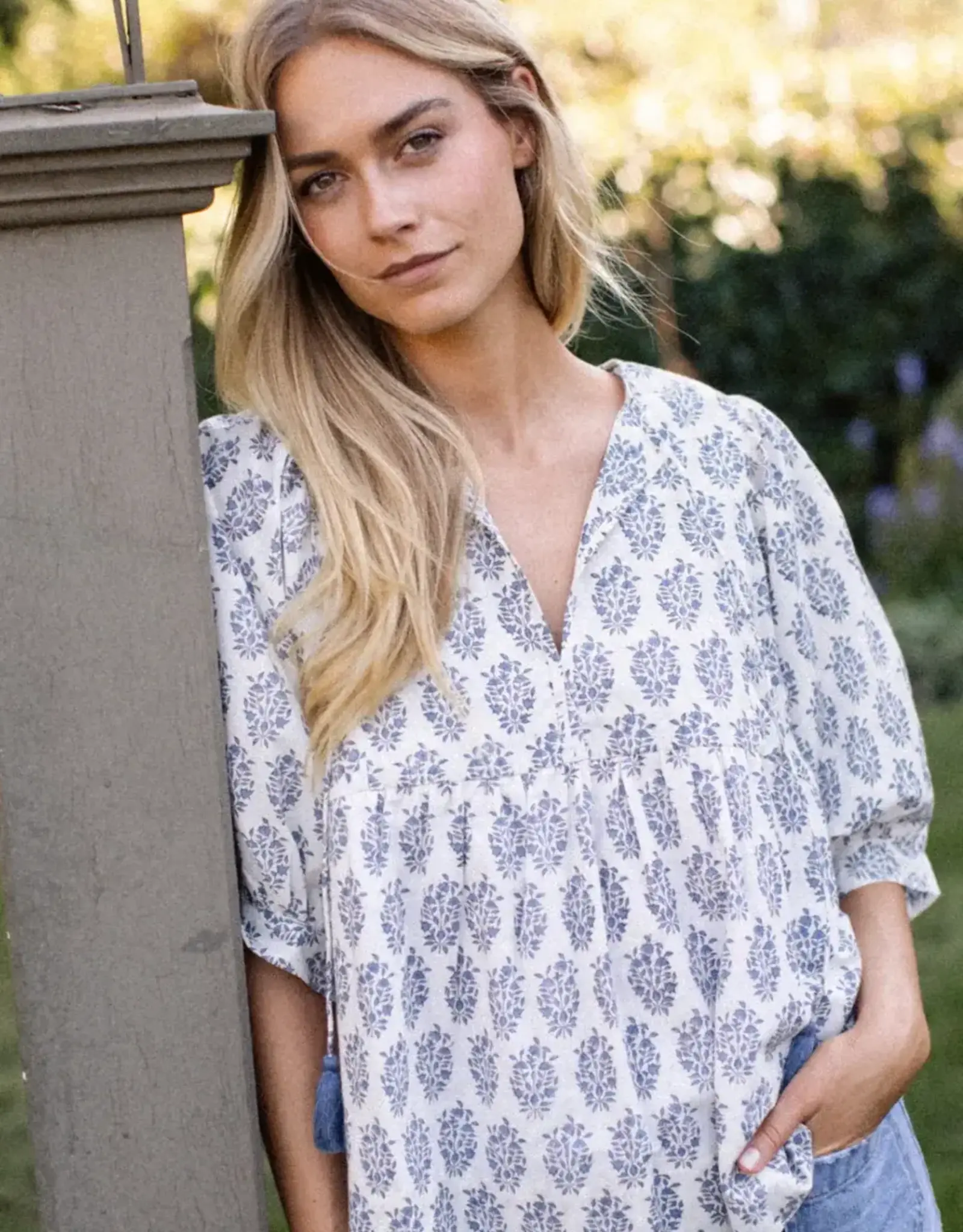 Marea  Steph Top Ivory/Indigo Meadow