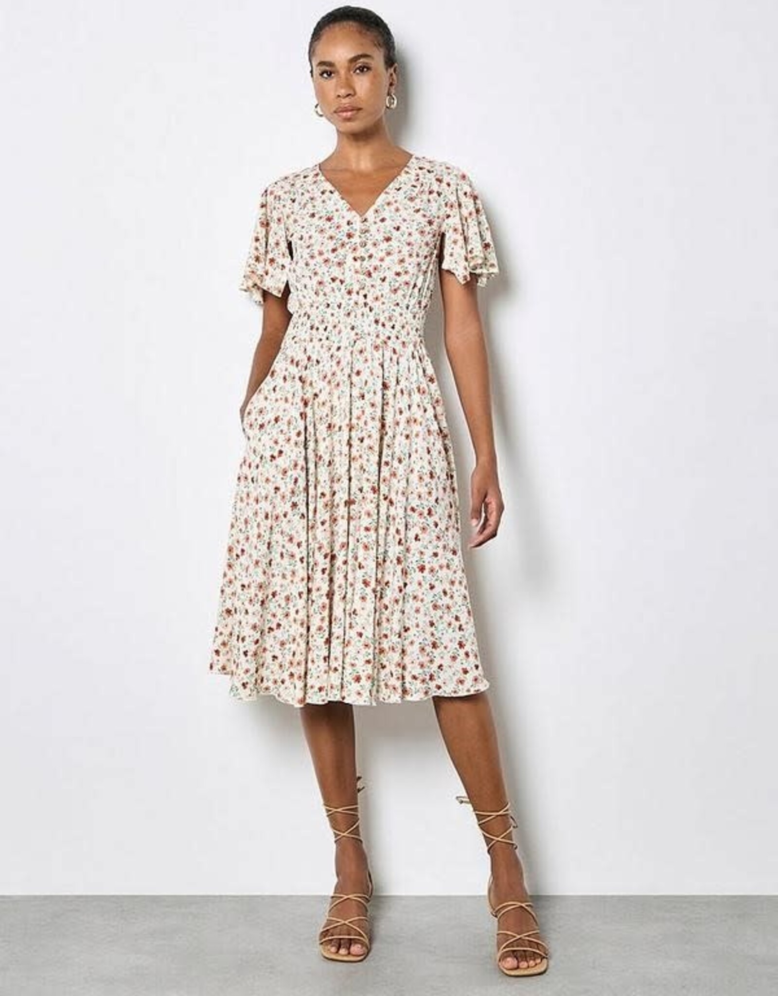 Apricot Wind Flower Dress