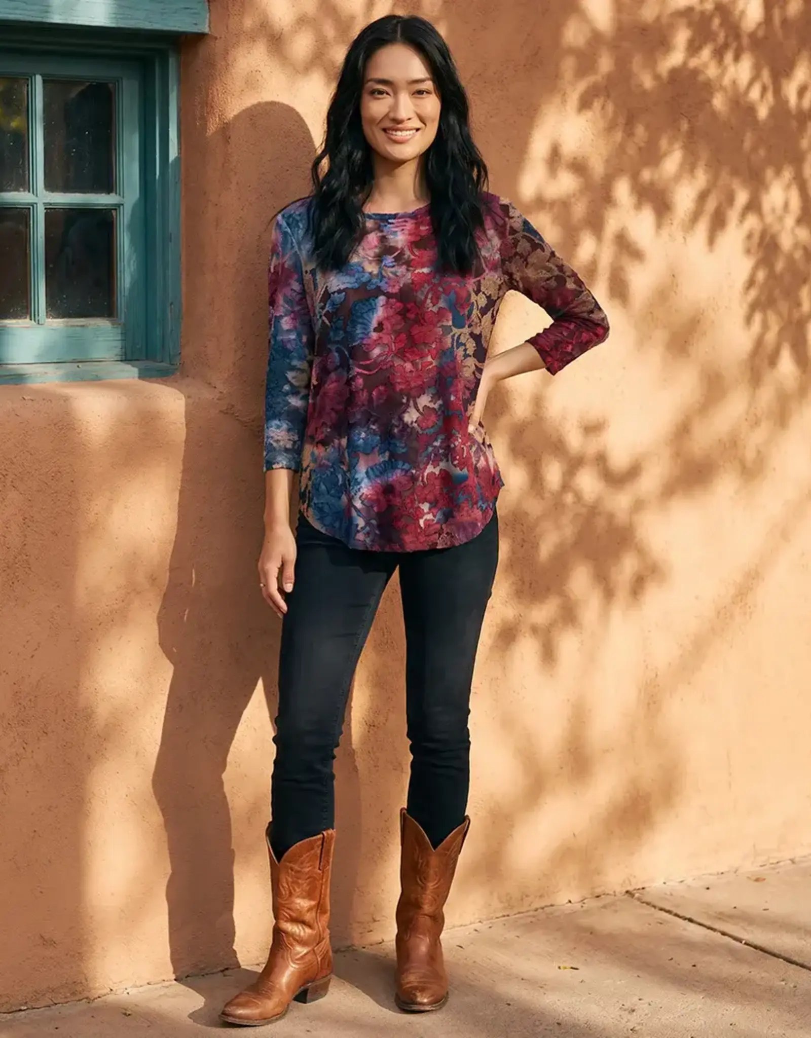 Karen Kane  Burnout Shirttail Top Wine