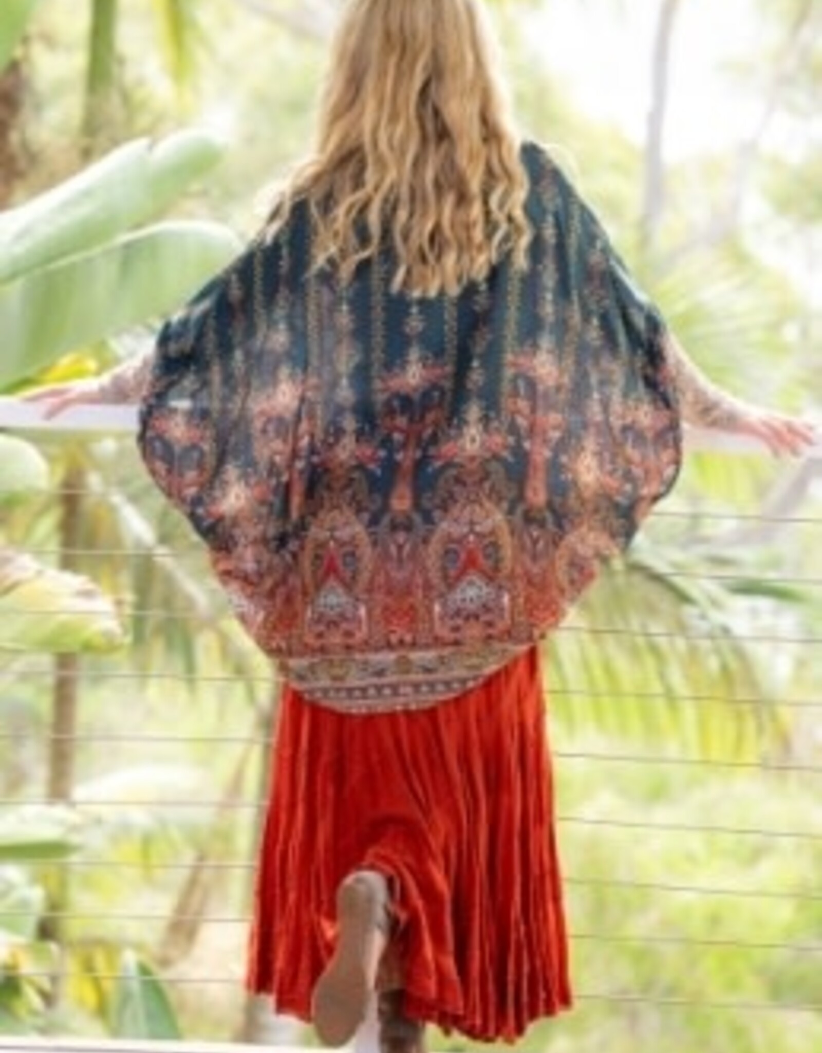 Cienna  Essence Silk Cape - One Size