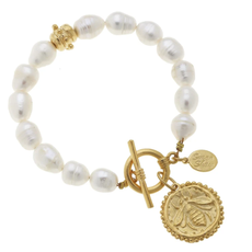 Susan Shaw Gold Bee on Genuine Freshwater Pearl Bracelet  2334rb