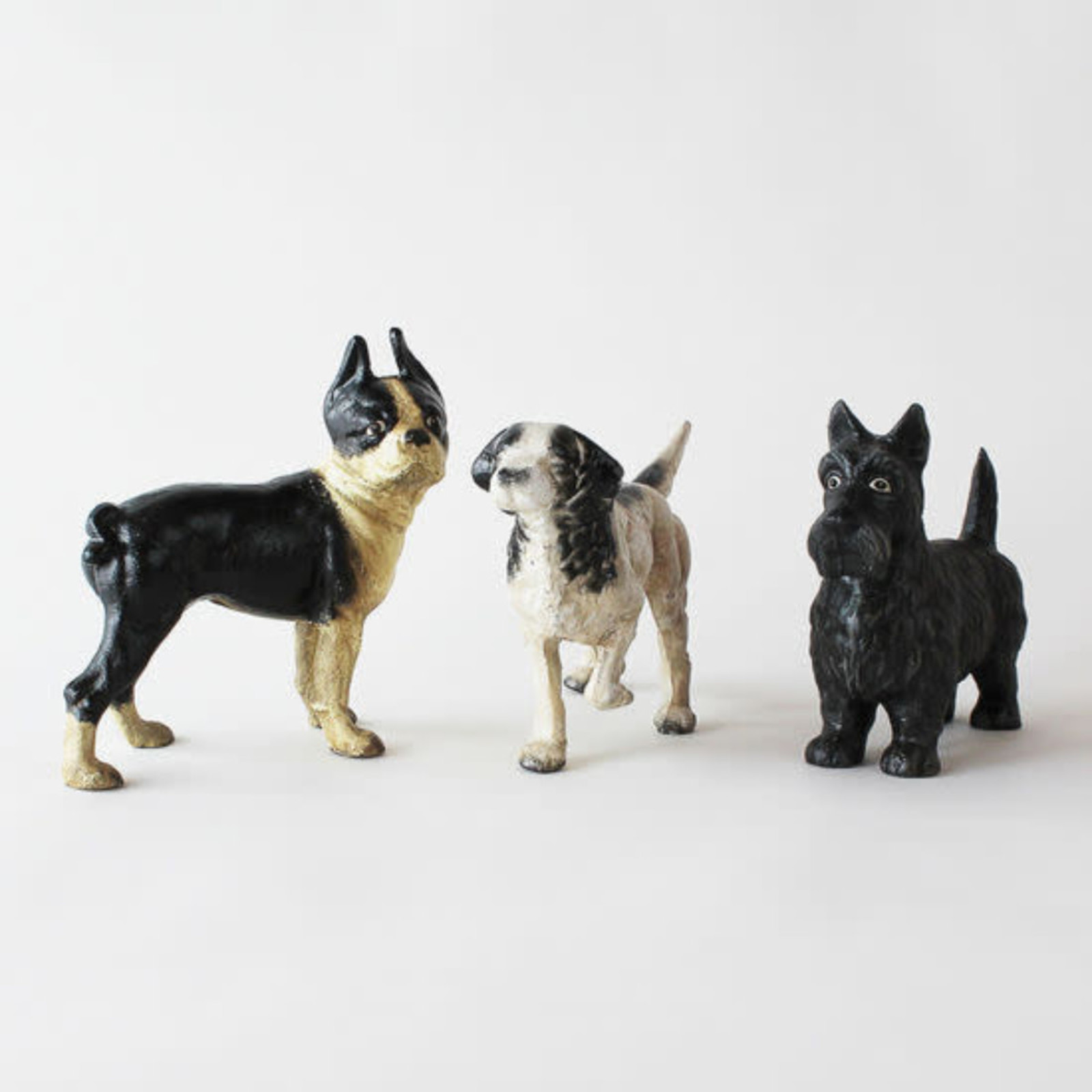 One Hundred 80 Degrees Dog Figurine   Cast Iron   ST0013 loading=