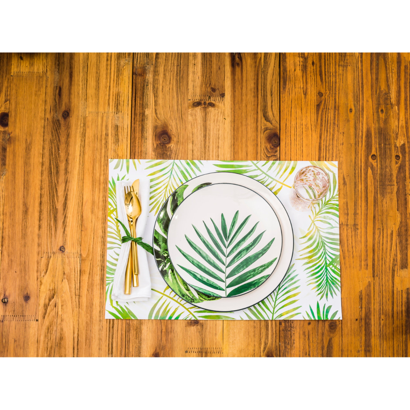Evergreen Enterprises Placemat-Oasis Paper Cloth (20) loading=