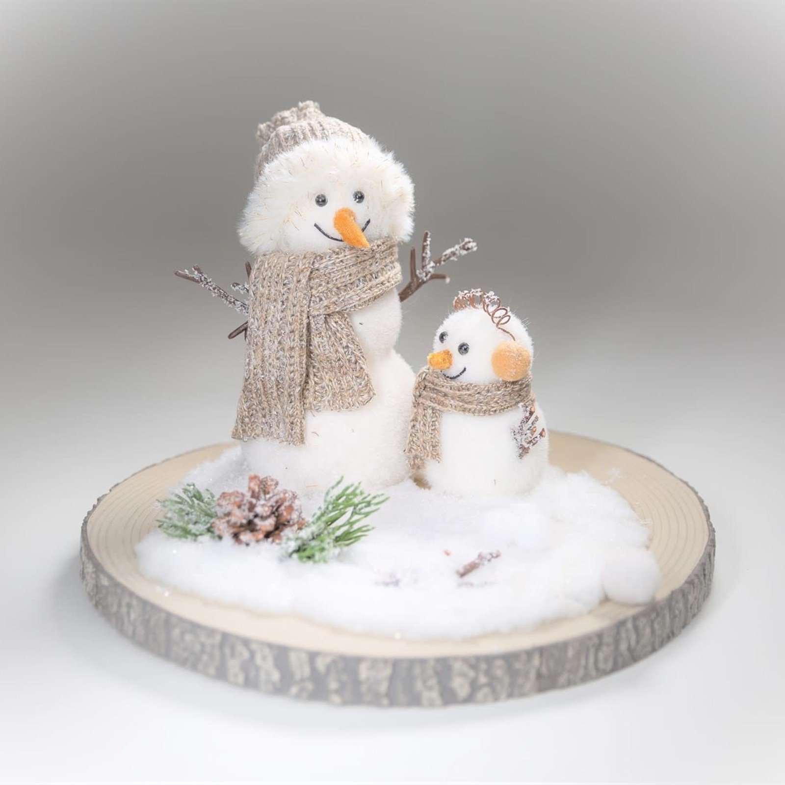 Trade Cie Snowman Scene on Wood Chip, 11" Wide   CM4568 loading=