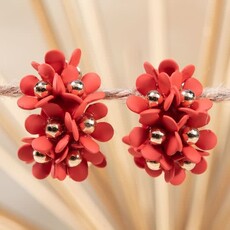 Amanda Blu Blu Botanicals Cluster Flower Ear Hugger Earring