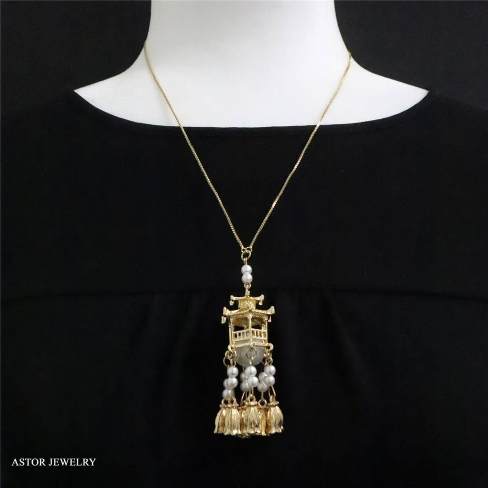 Astor Jewelry Silver Pagoda Light Pendant Necklace   24100 loading=