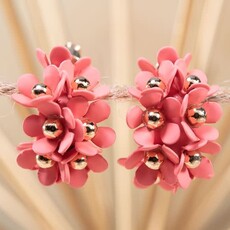 Amanda Blu Blu Botanicals Cluster Flower Ear Hugger Earring