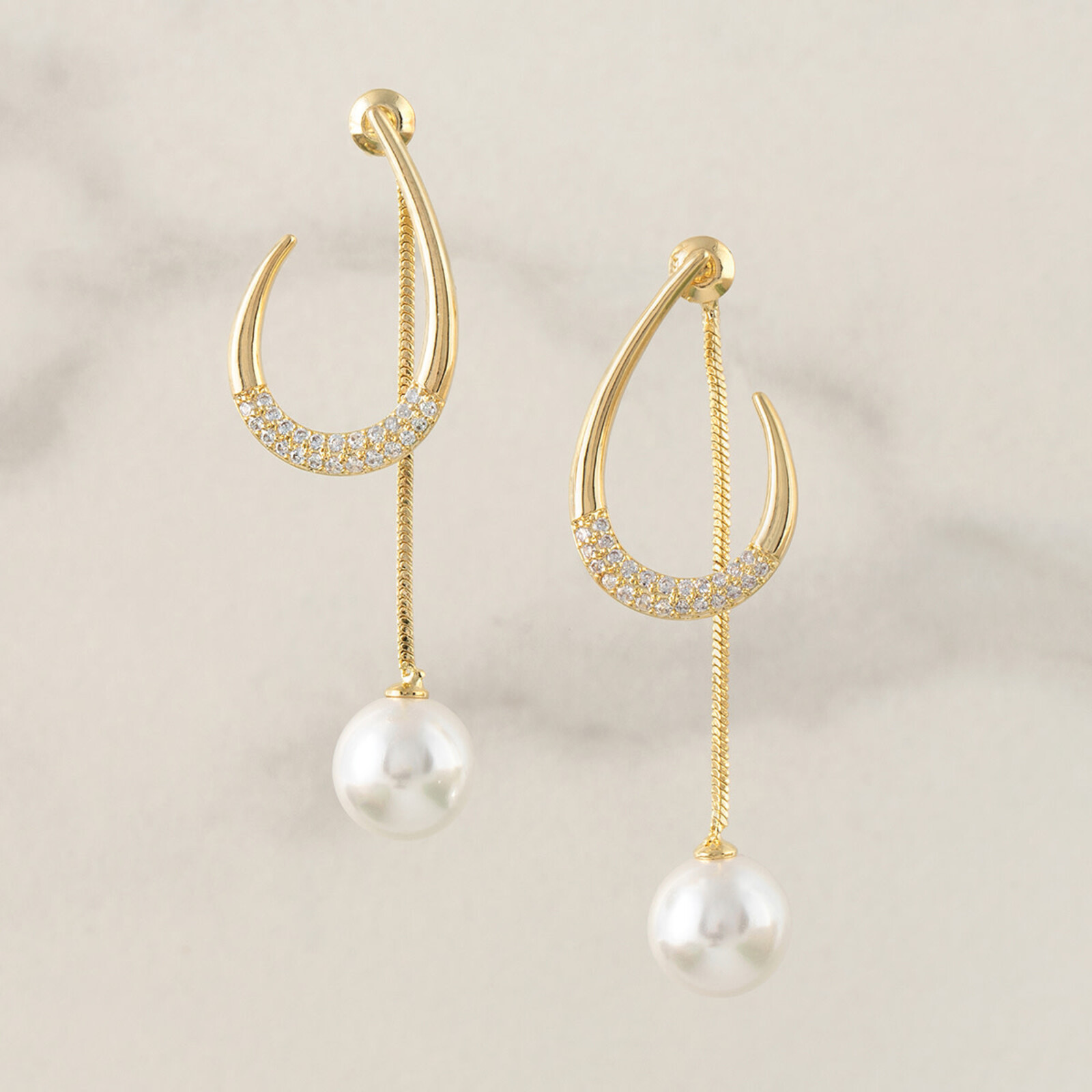 Meravic EARRINGS PEARL HOOP   C3309 loading=